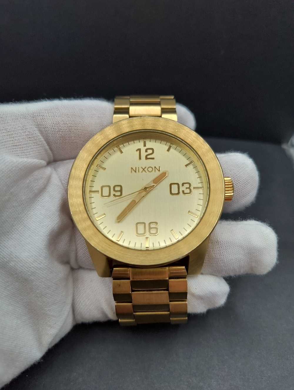 Nixon The Corporal All Gold ✨
